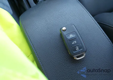 2017 Volkswagen Jetta 1.4T Se from USA, damaged, VIN 3VWDB7AJ4HM388514